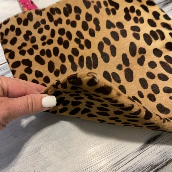 ♥️SOLD♥️🍀💁🏻♀️Dolce & Gabbana Leopard Pony Hair Tote🍀💁🏻♀️ - Picture 12 of 17